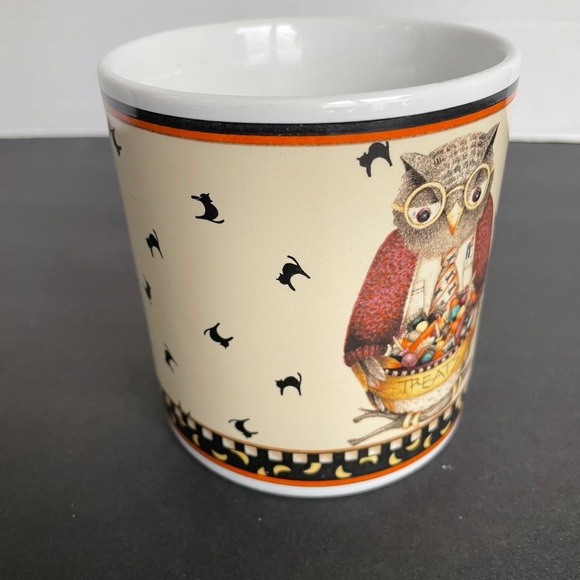 Halloween owl black cat Debbie Mumm mug by Sakura - Picture 2 of 4